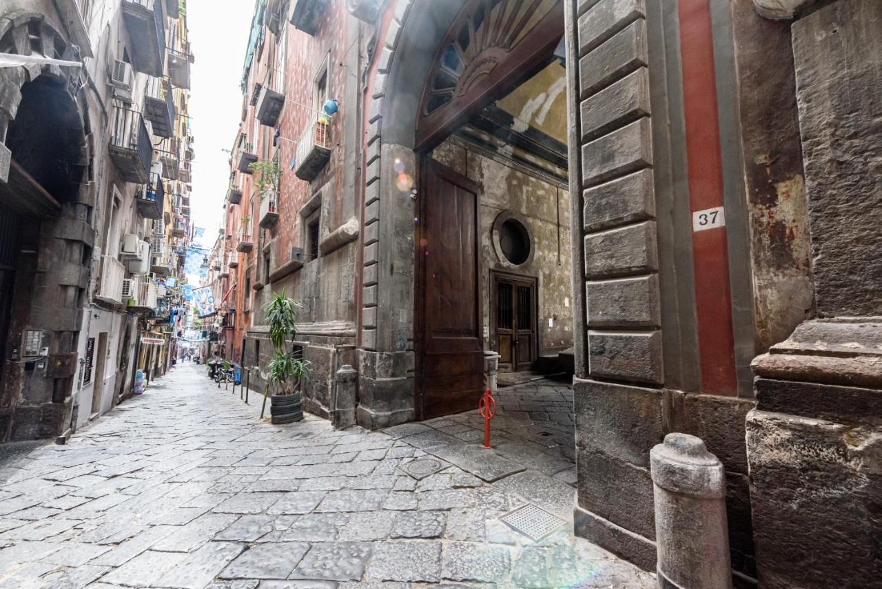 Via Atri 37 Lejlighed Napoli Eksteriør billede