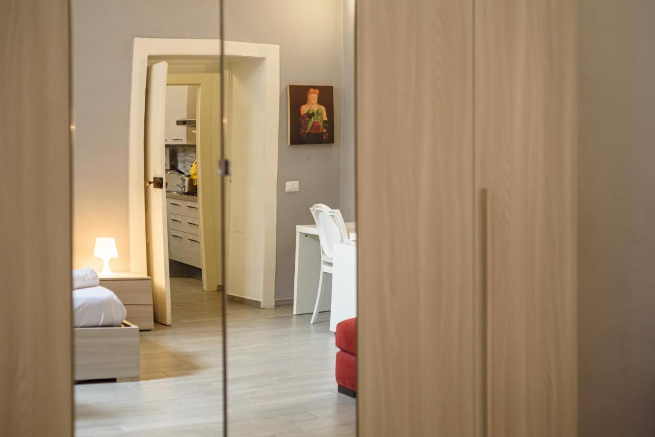 Via Atri 37 Lejlighed Napoli Eksteriør billede
